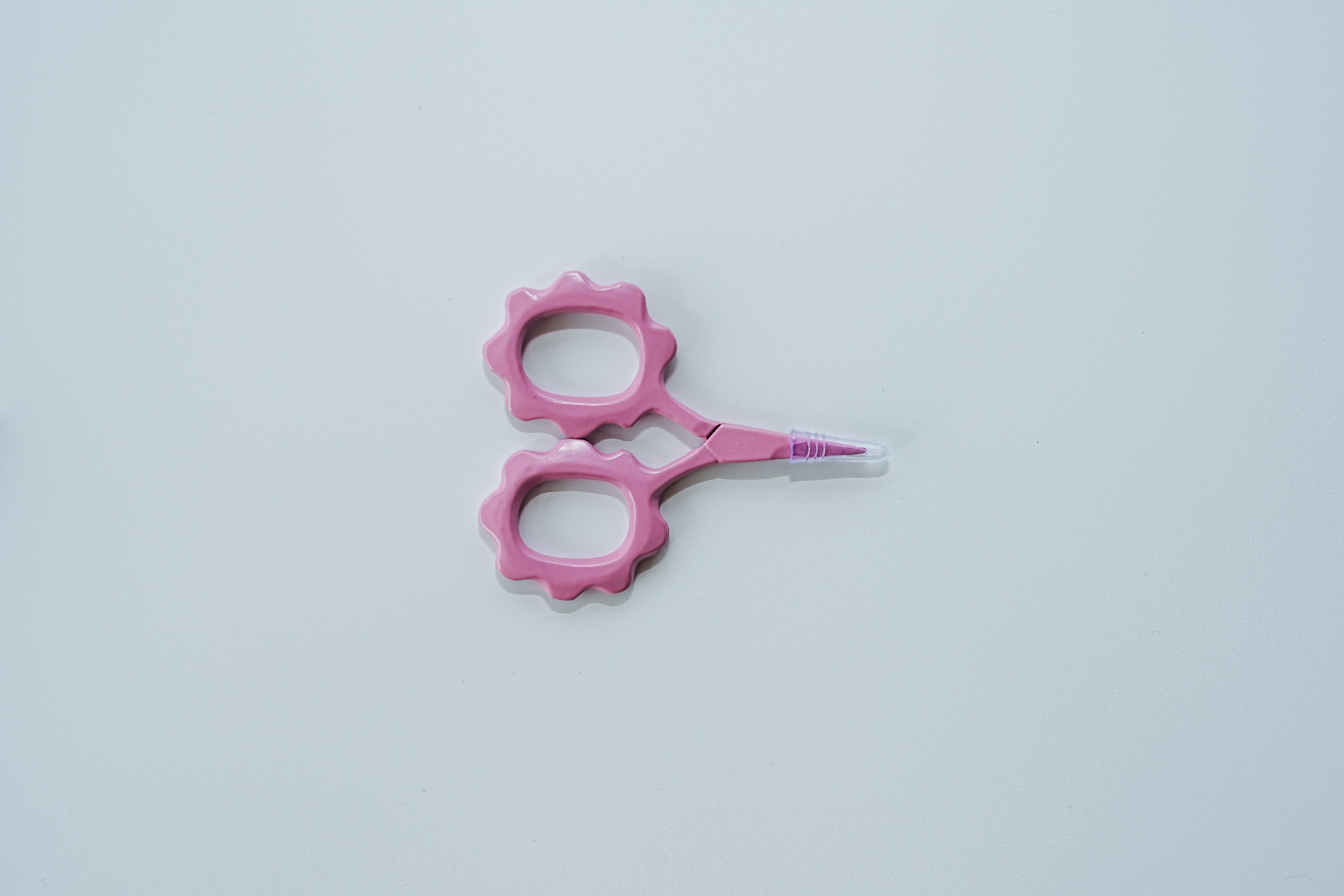 Scallop Flower Needlepoint Scissors