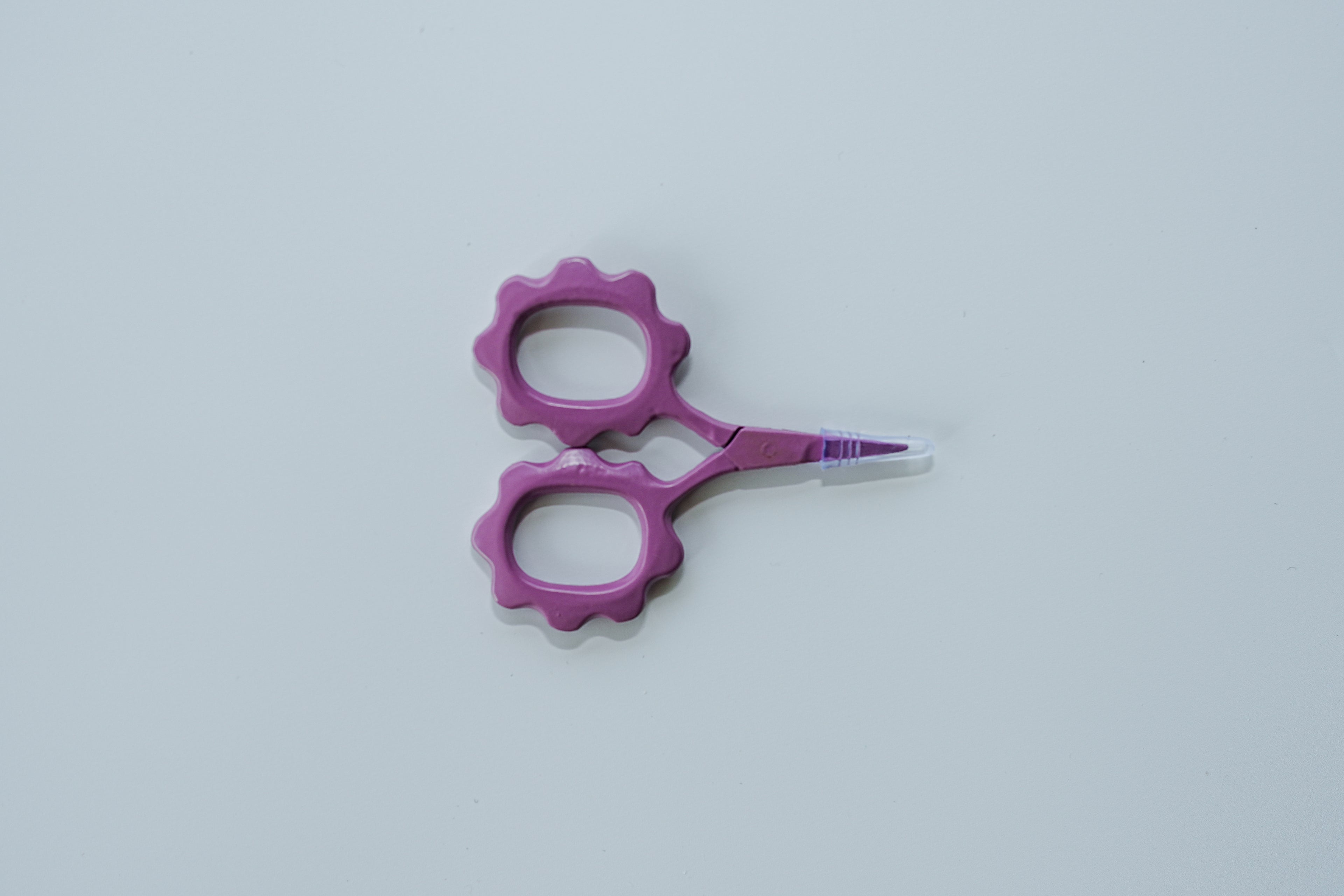 Scallop Flower Needlepoint Scissors